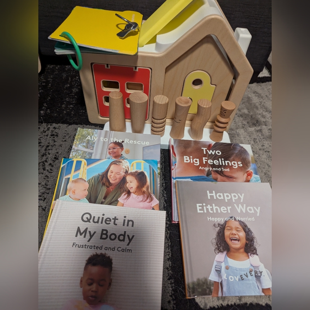 Lovevery The Observer Playkit (Select Items)